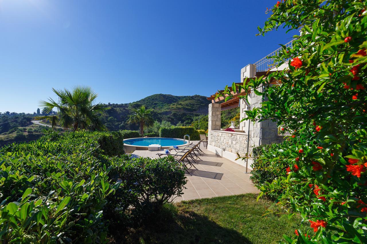 Harkia Villas Dış mekan fotoğraf